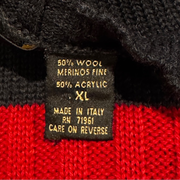 Men’s XL Black and Red Bachrach V-neck Sweater - Picture 5 of 5